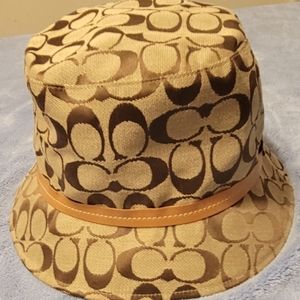 Coach Signature Bucket Hat (Brown)
